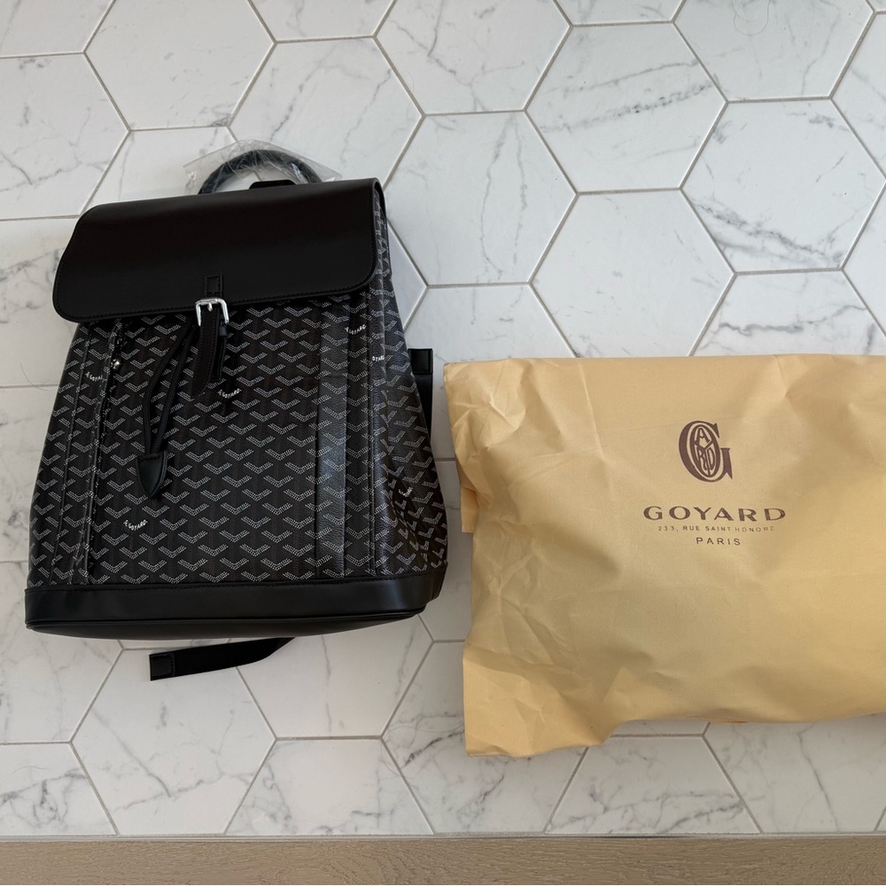 Off-Brand Black Pattern Backpack